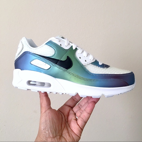 air max with bubble at the back